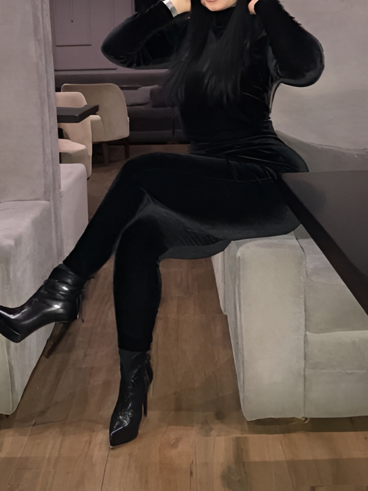 Ева привлекательная девушка из Одинцово цена от 2000 руб